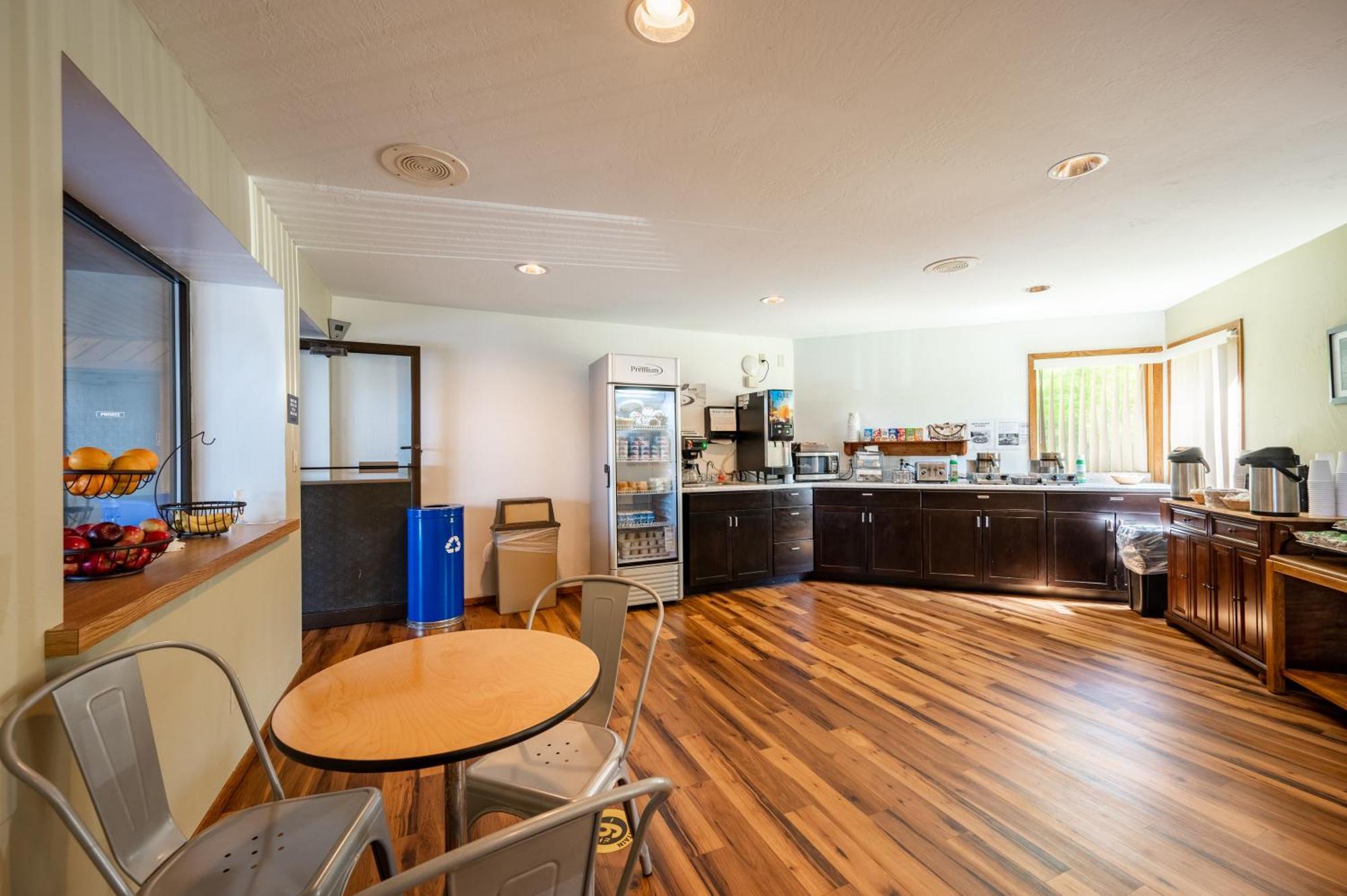 Pine Grove Resort Ephraim Exterior photo