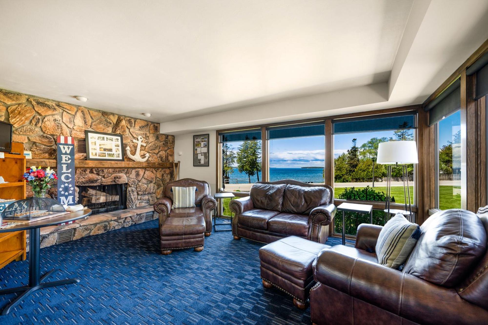 Pine Grove Resort Ephraim Exterior photo