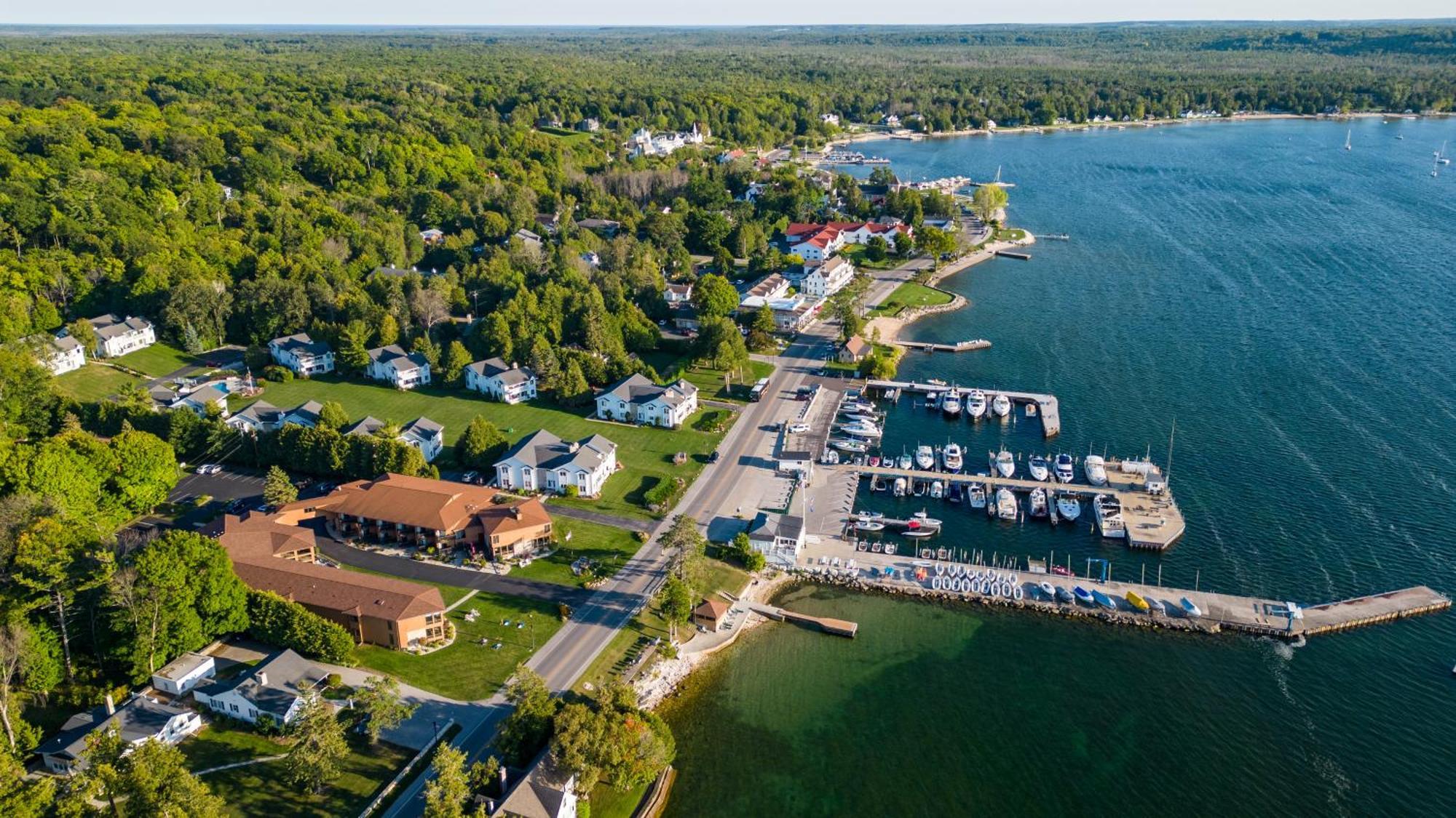 Pine Grove Resort Ephraim Exterior photo